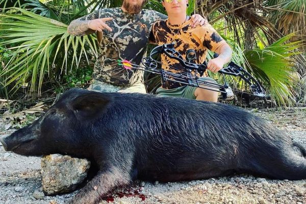 Matthew-Chad-Hog-Hunt-on-Bow-Naples-FL